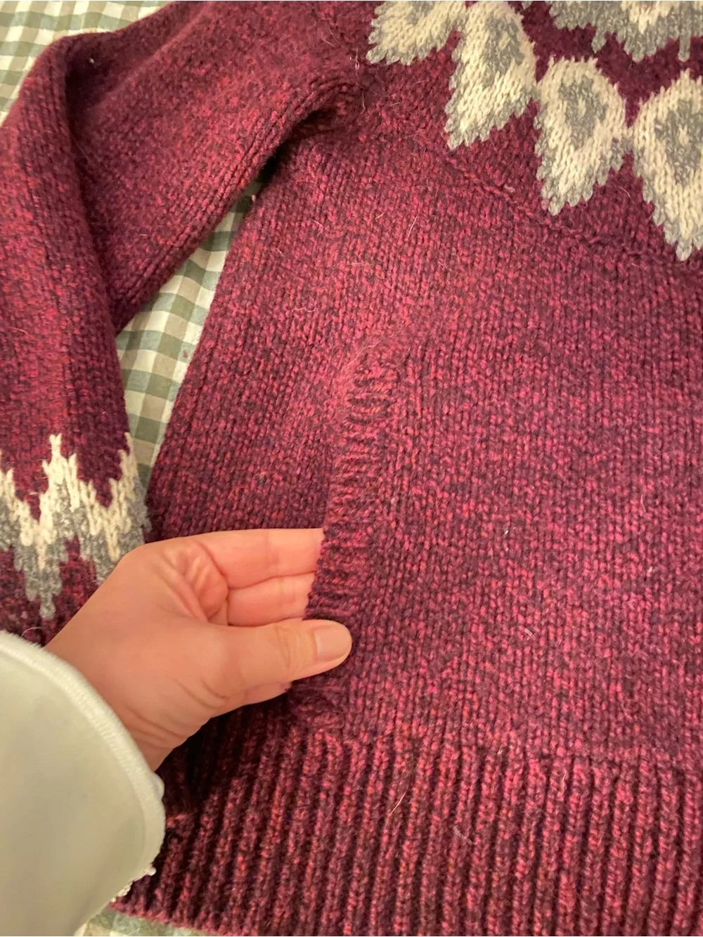 Vintage L.L. Bean 100% lambs’ wool fair isle alpine yoke zip up cardigan size M